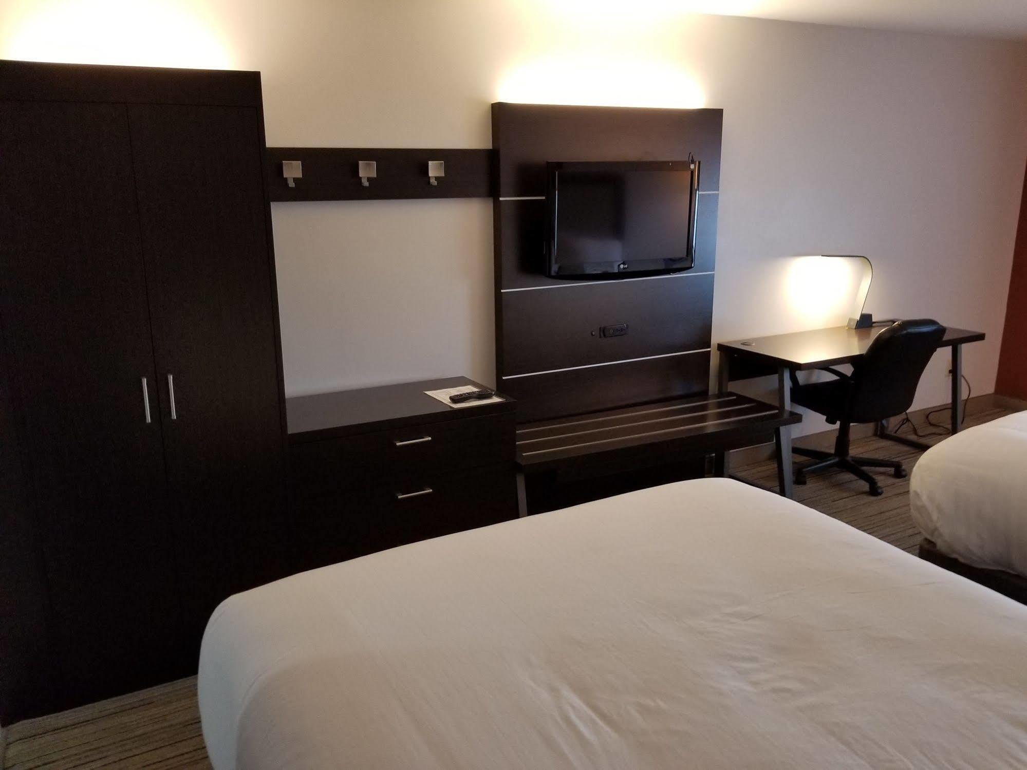 Holiday Inn Express Birch Run-Frankenmuth Area By Ihg Exterior foto