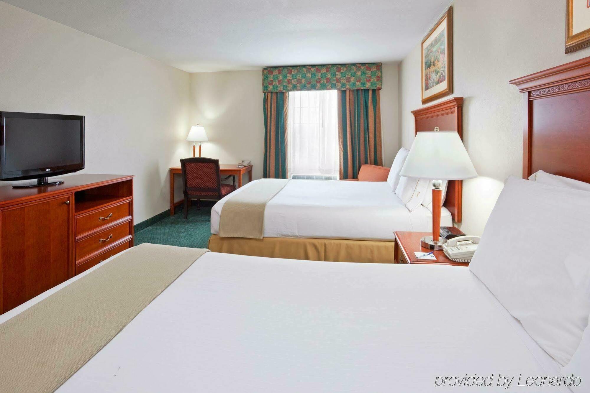 Holiday Inn Express Birch Run-Frankenmuth Area By Ihg Exterior foto